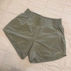 Lululemon Hotty Hot Shorts HR - Lined Short 4”